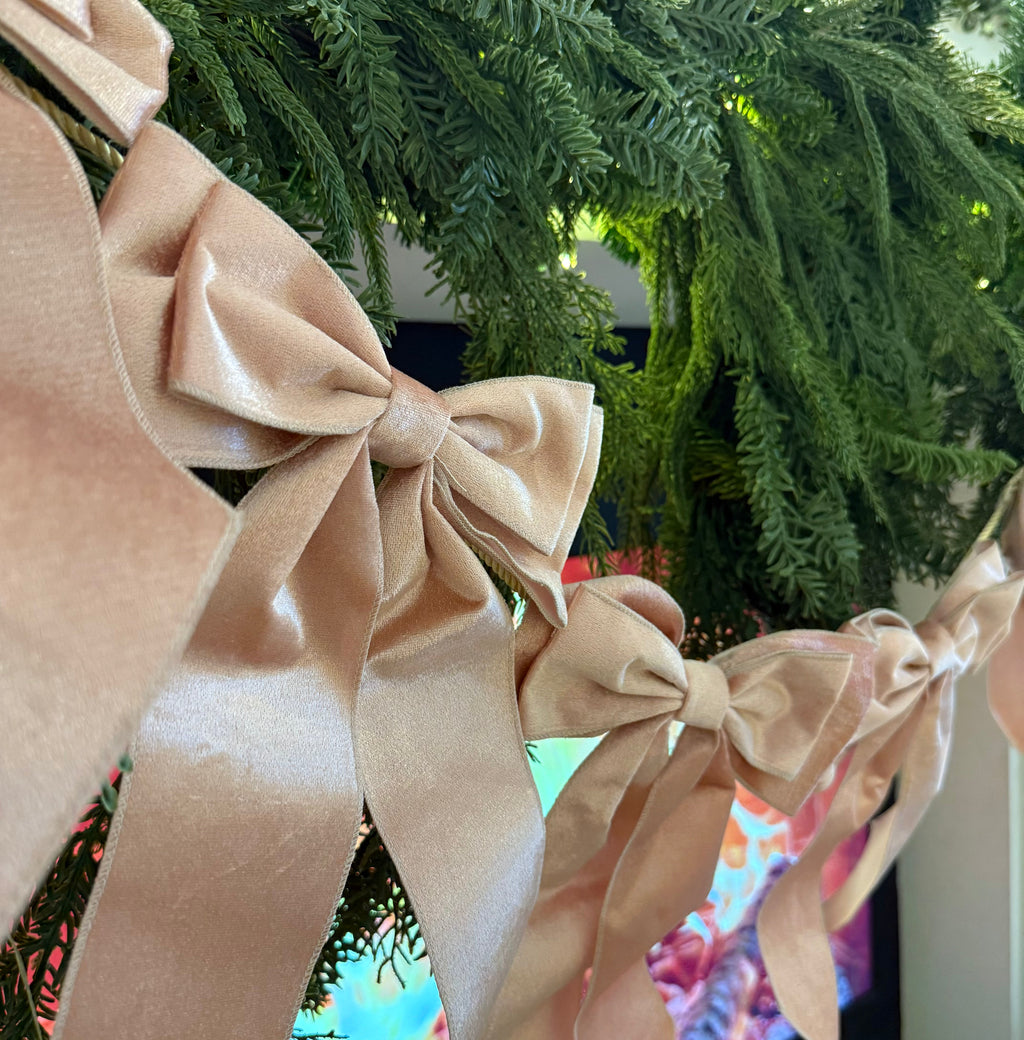 Bow Garland