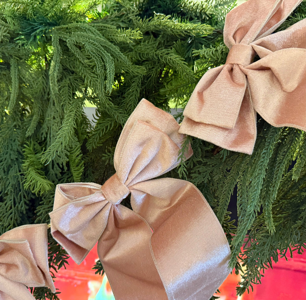 Bow Garland