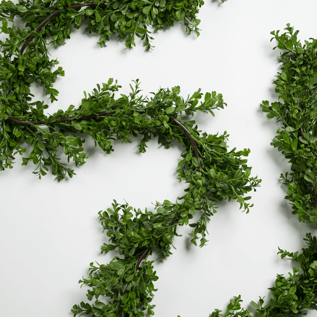 Green Real Touch Boxwood Garland 9 ft