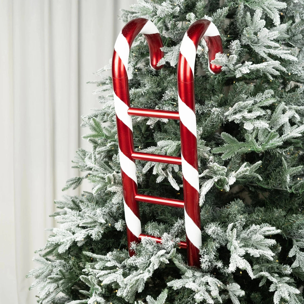 Red_&_White_Candy_Cane_Ladder